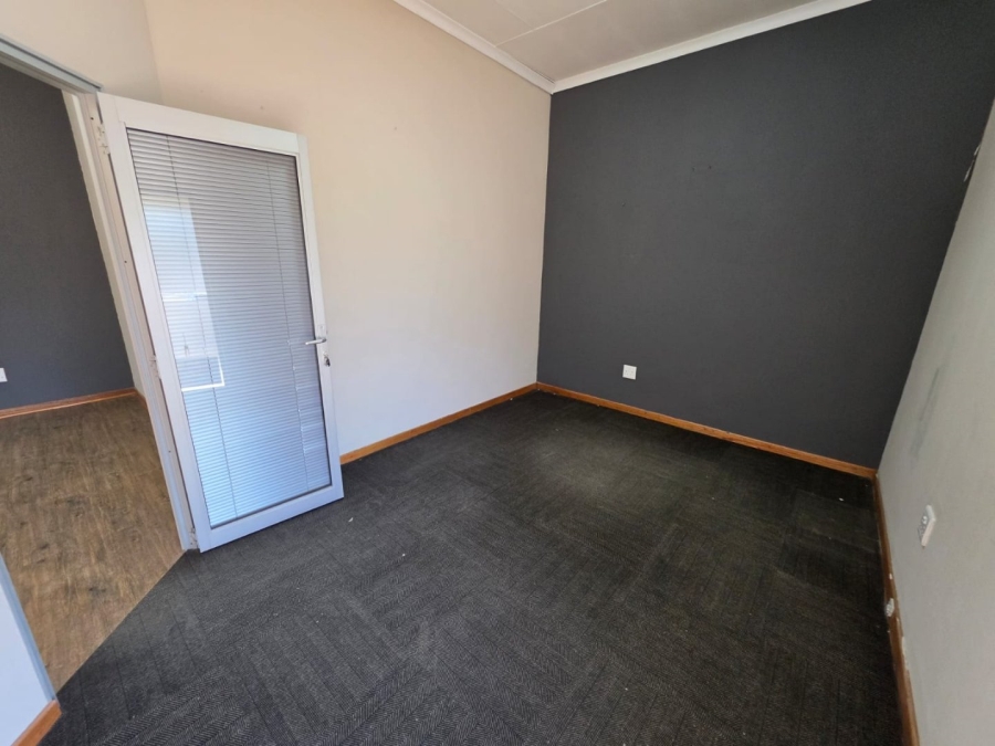 To Let Commercial Property for Rent in Bethlehem Free State